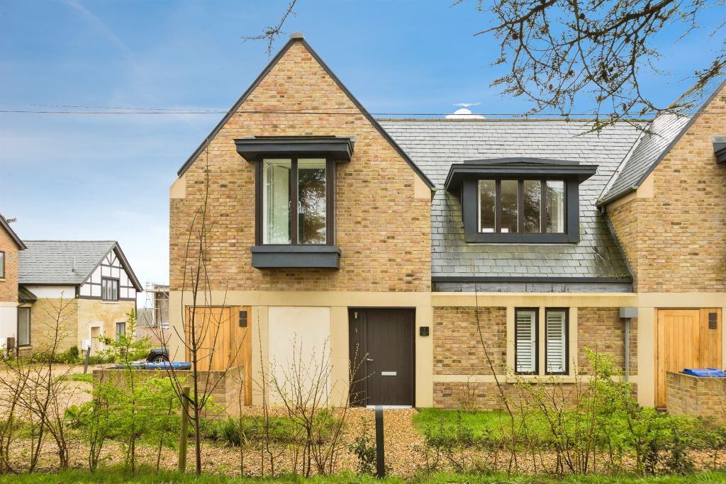 Property photo 1 of 21