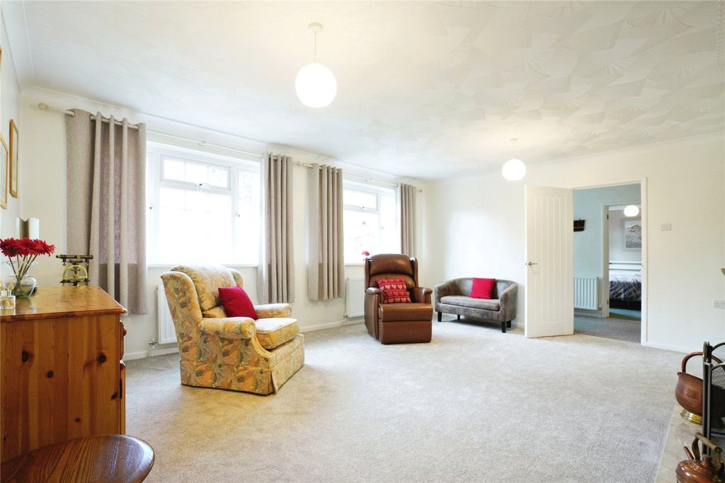 Property photo 2 of 29 Picture No. 22