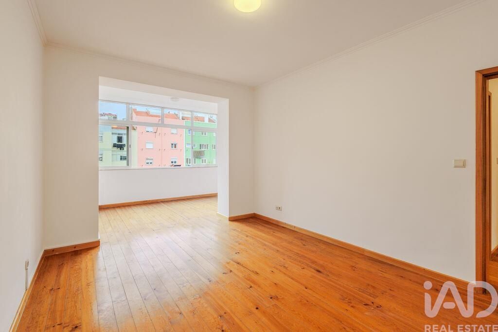 Property photo 3 of 39