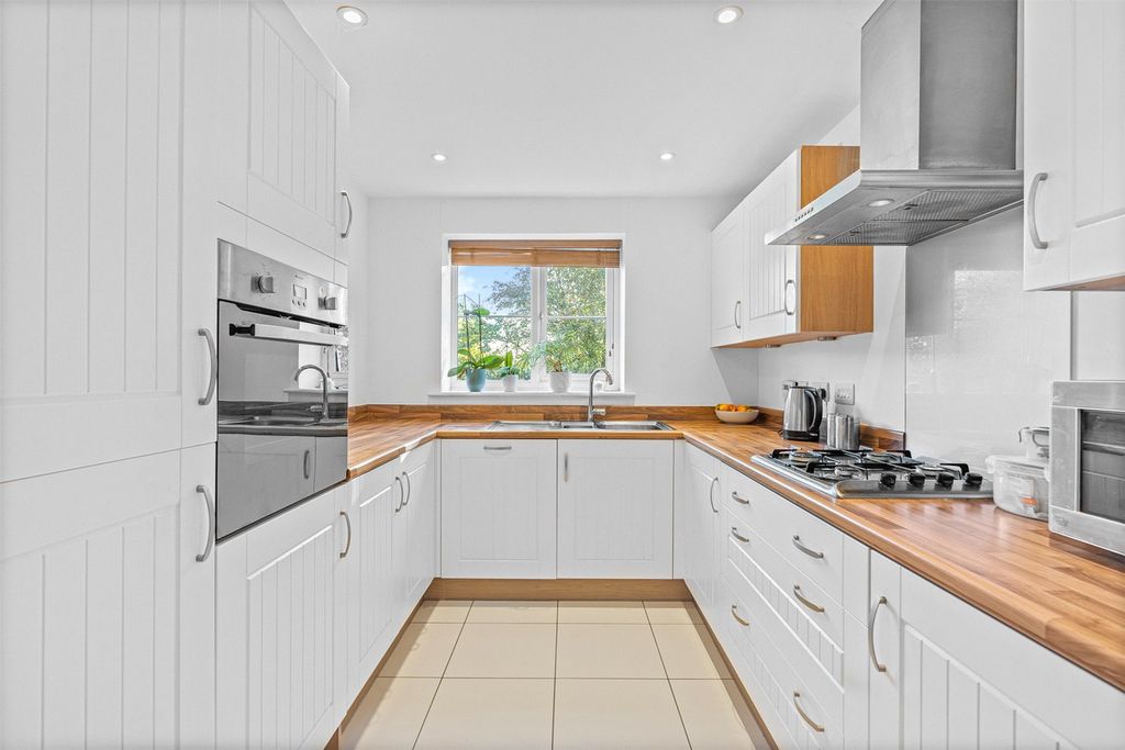 Property photo 2 of 13 Picture No. 04