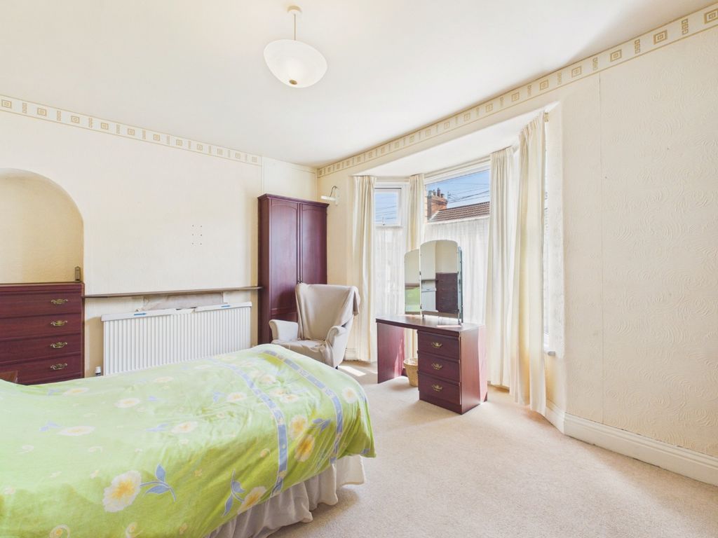 Property photo 3 of 18 4990284