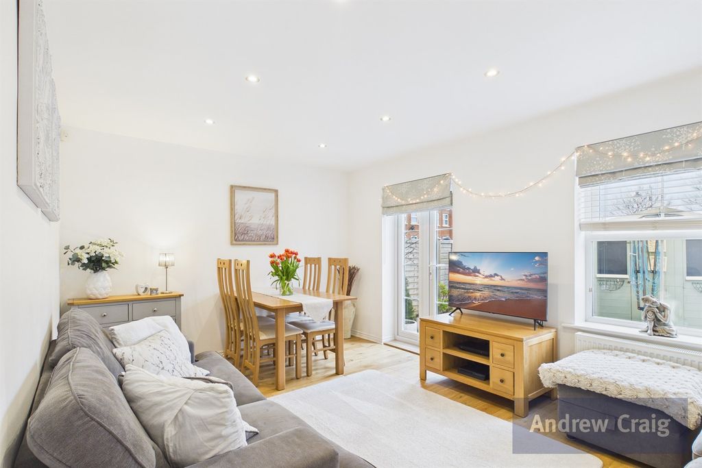 Property photo 2 of 25 Family Room