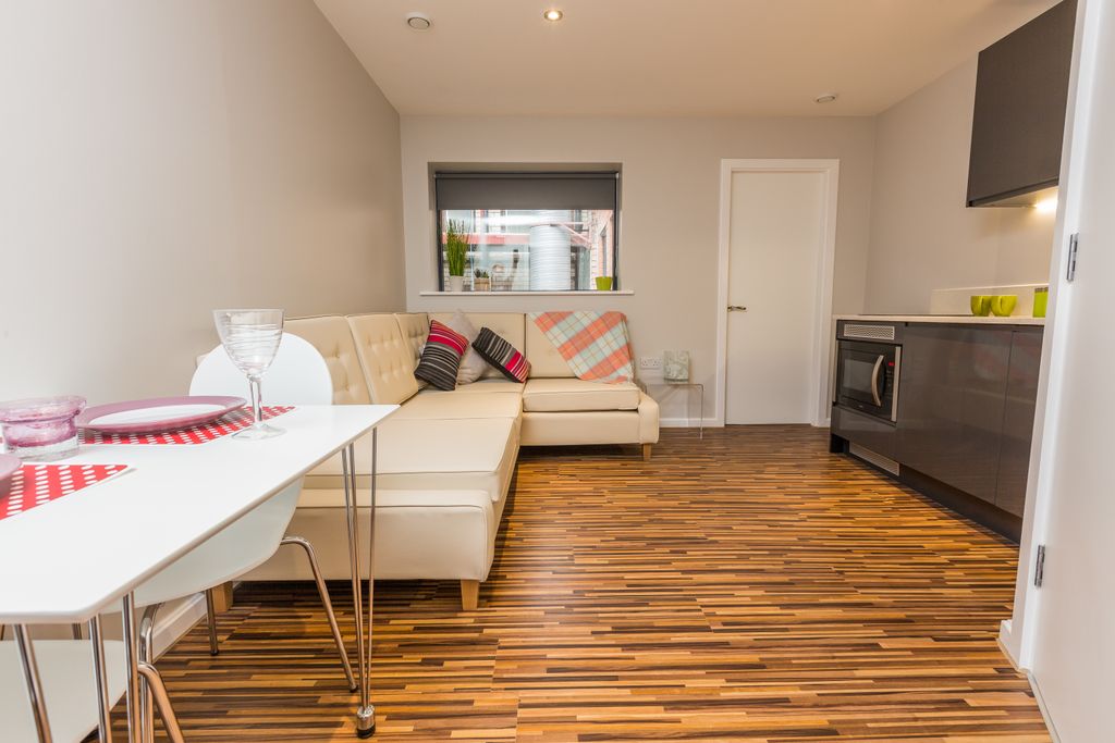 Property photo 1 of 4