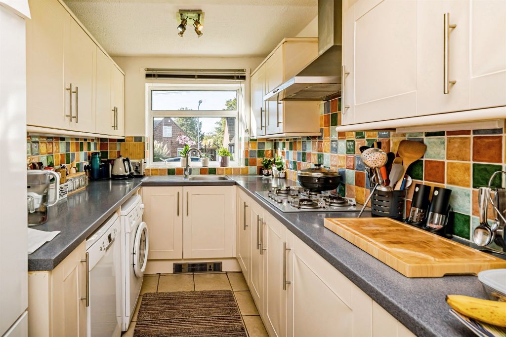 Property photo 2 of 17