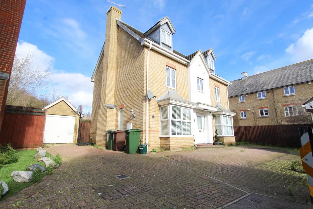 Property photo 1 of 24