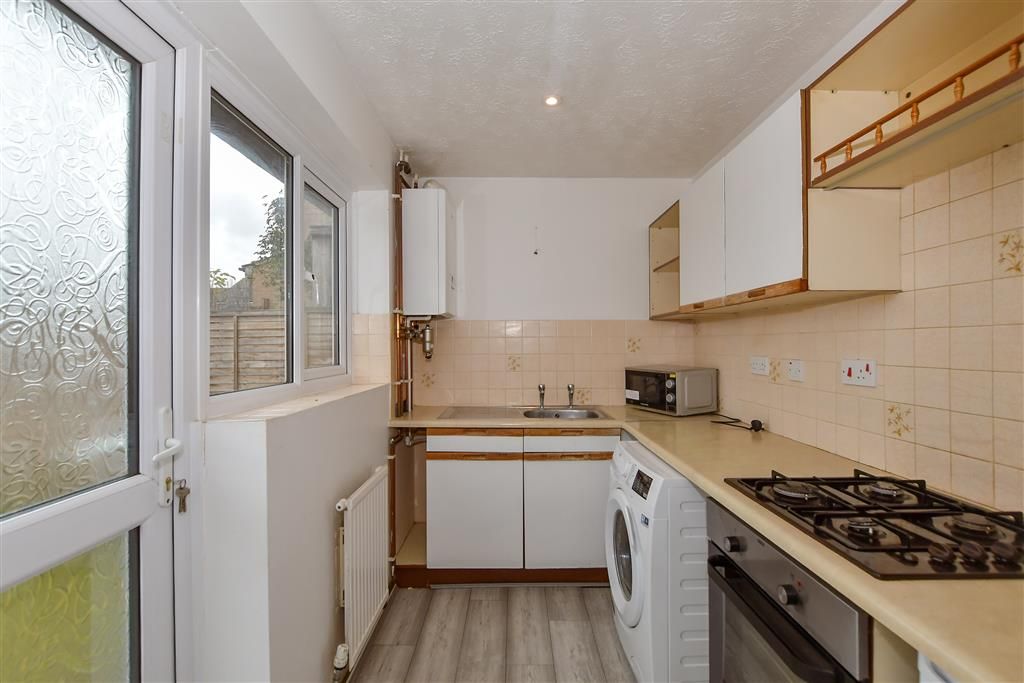 Property photo 3 of 14 Kitchen