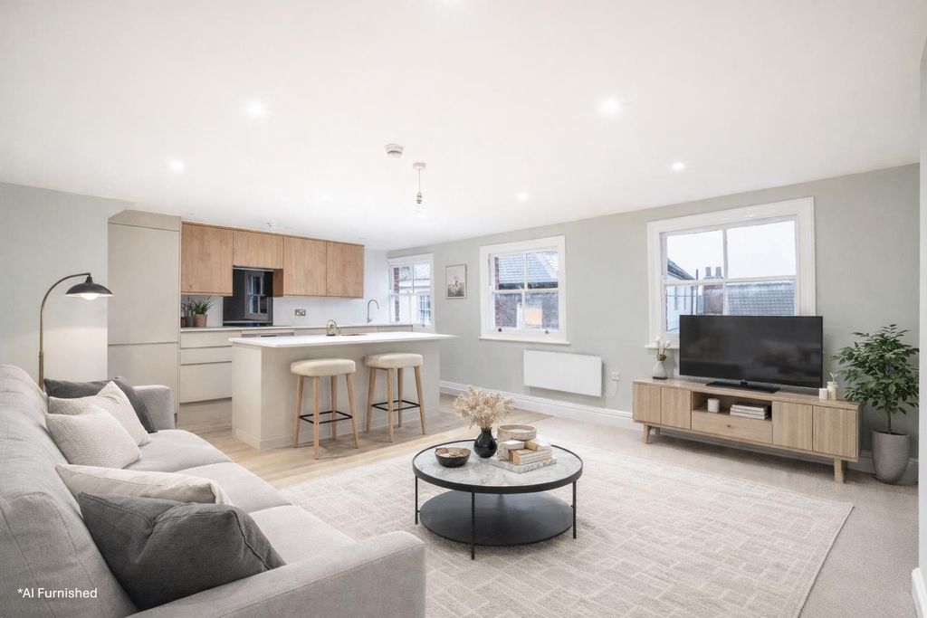 Property photo 1 of 10 Living Room