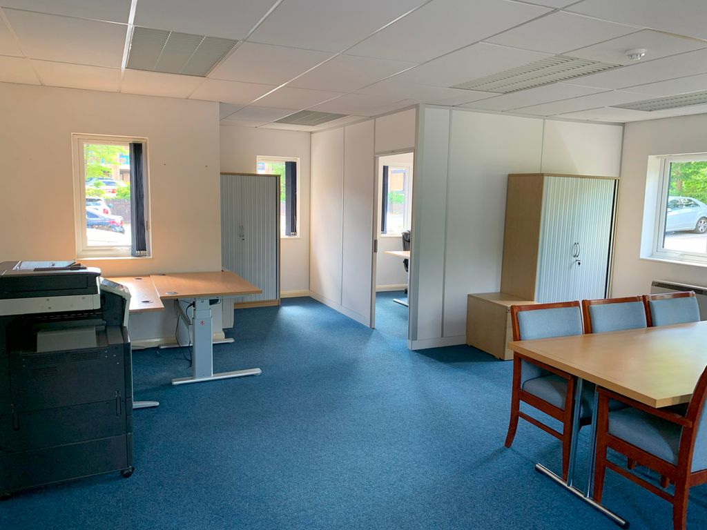 Property photo 2 of 8