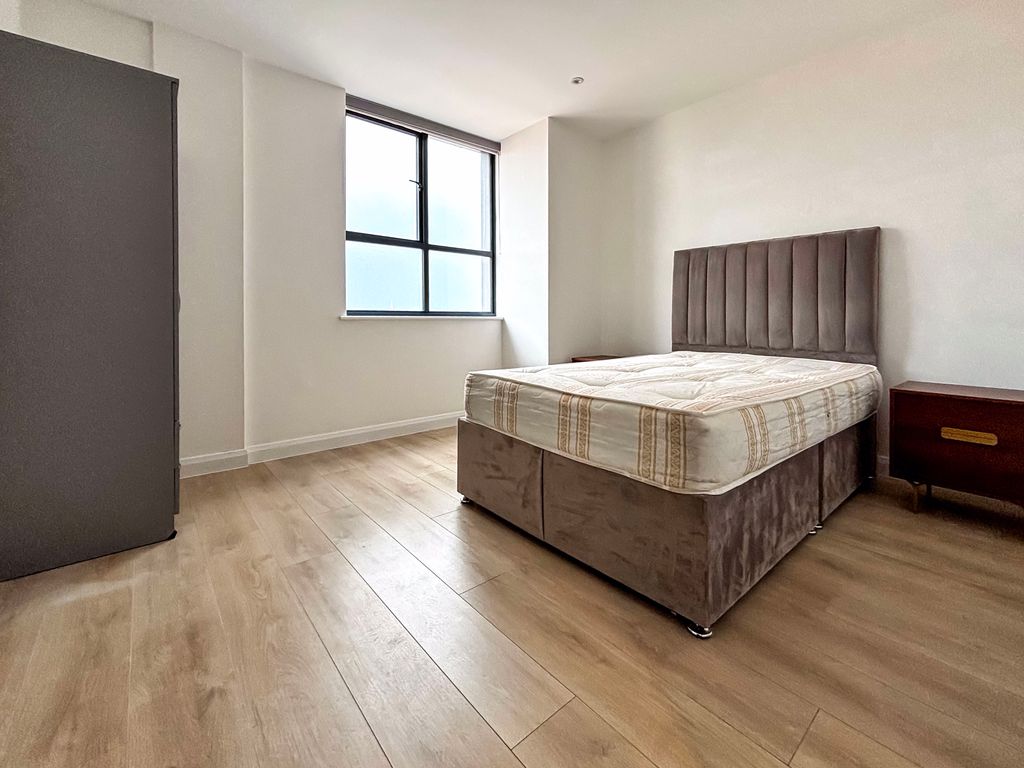 Property photo 2 of 8 Photo 7