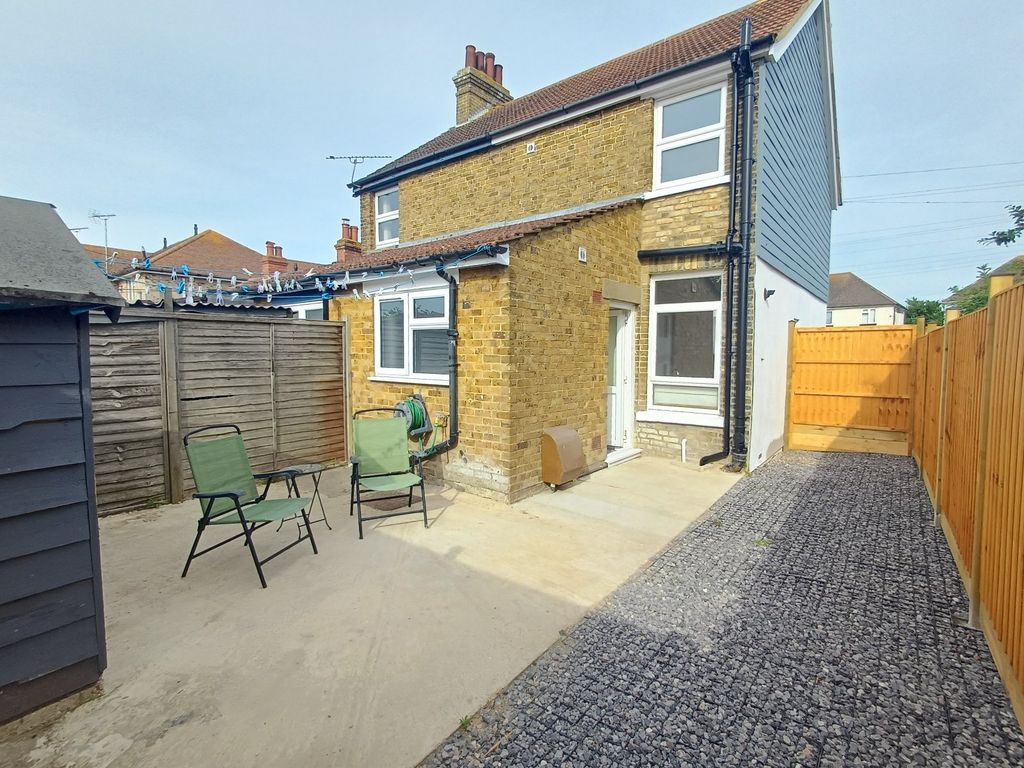 Property photo 1 of 10 Picture No. 17