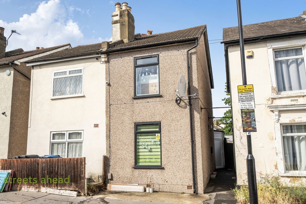 Property photo 1 of 13 4818A7F1-6603-4Ed...