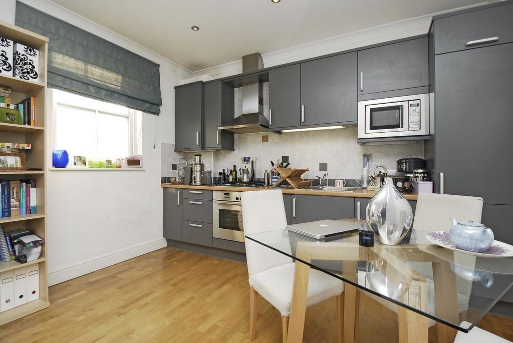 Property photo 1 of 4