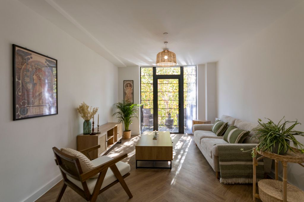 Property photo 3 of 15 Img_8799_1