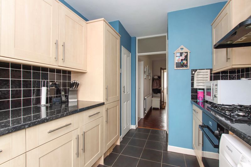 Property photo 3 of 16 Photo 7