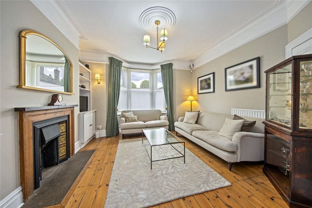 Property photo 2 of 11 Picture No. 02