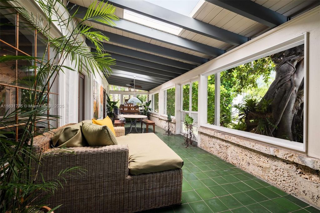 Property photo 3 of 27 <Alttext/>