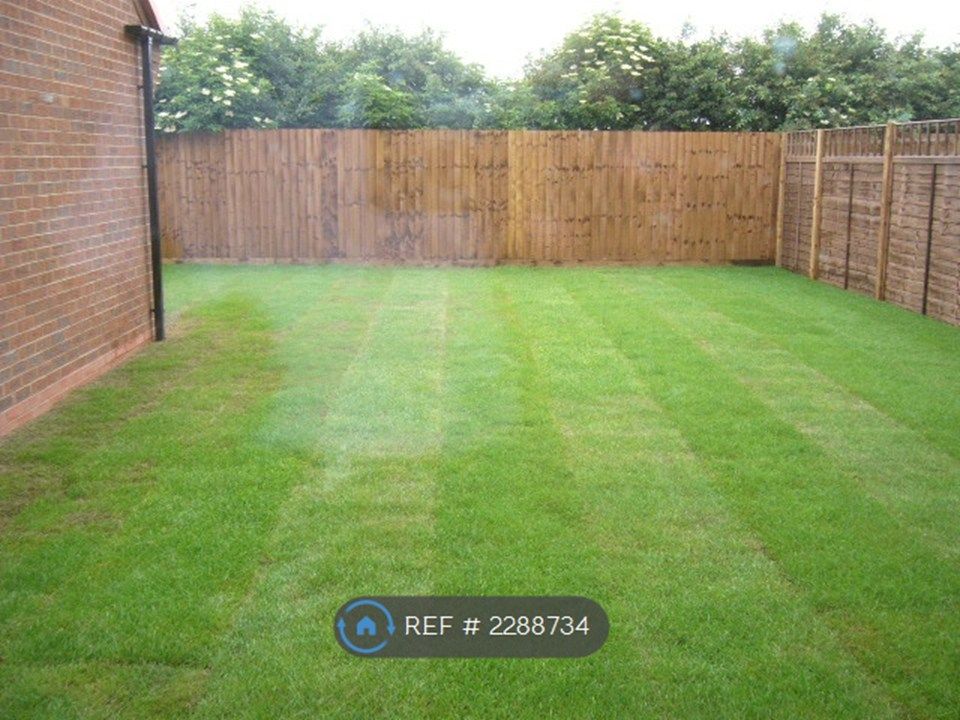 Property photo 3 of 12