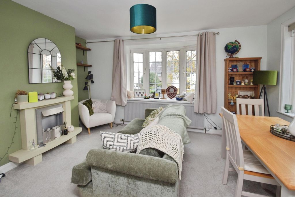 Property photo 3 of 20