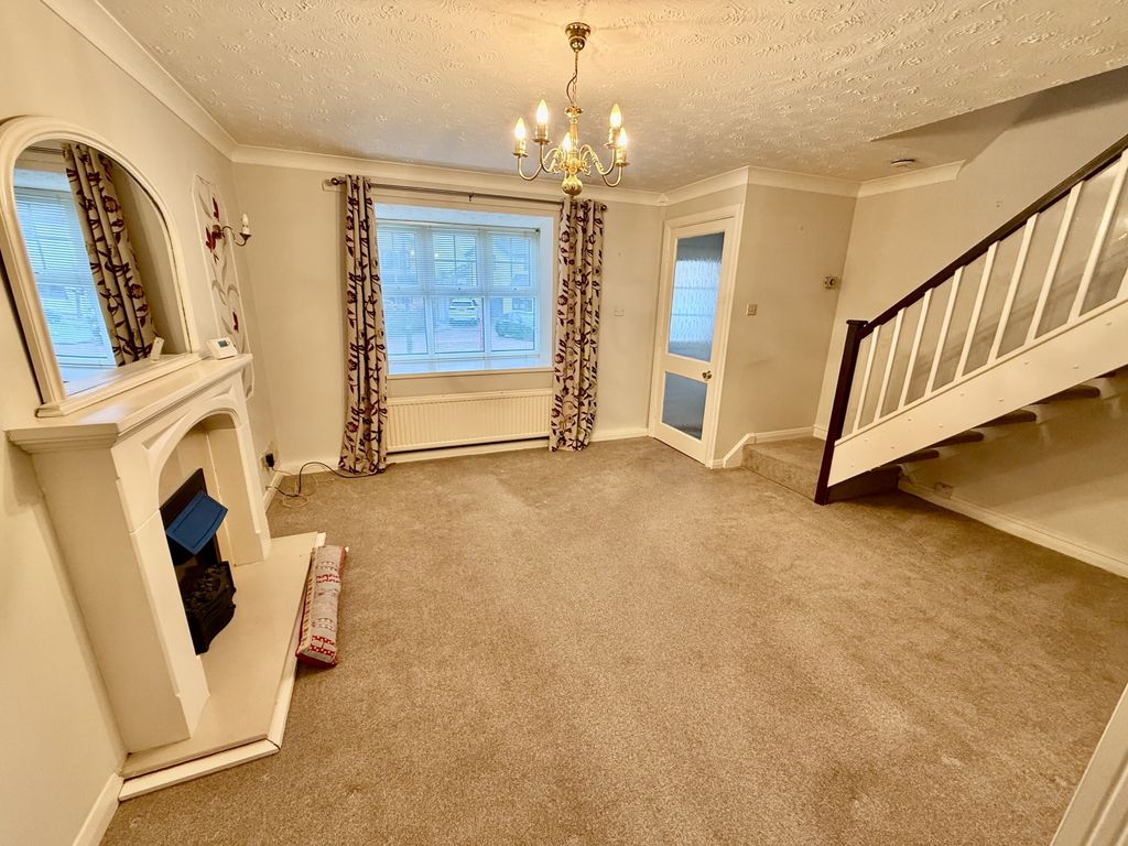 Property photo 3 of 11 Img_1946