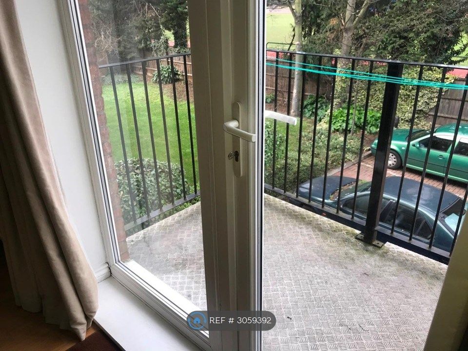 Property photo 3 of 6 Balcony/Garden