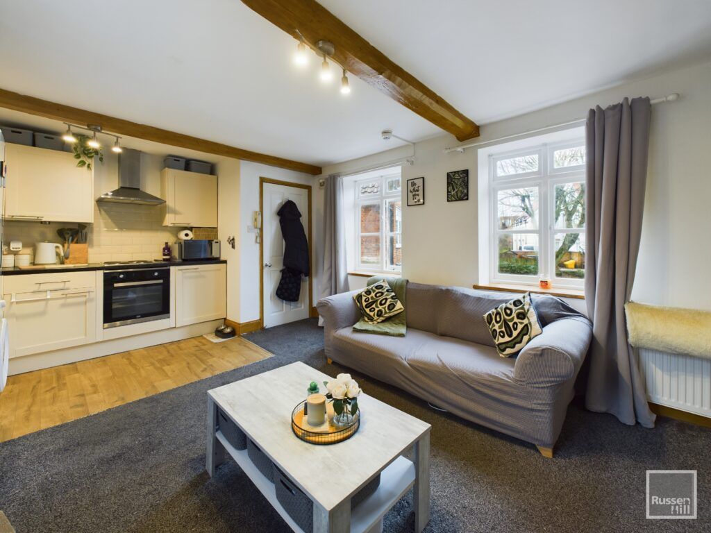 Property photo 2 of 9