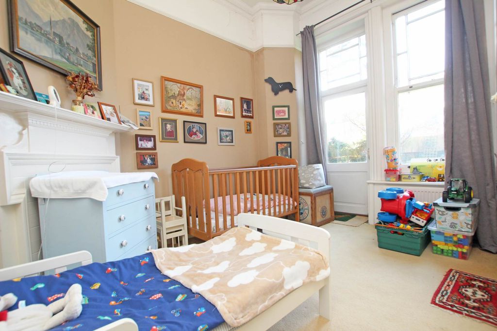 Additional image 8 of 3 bed flat for saleGrassington Road, Eastbourne BN20