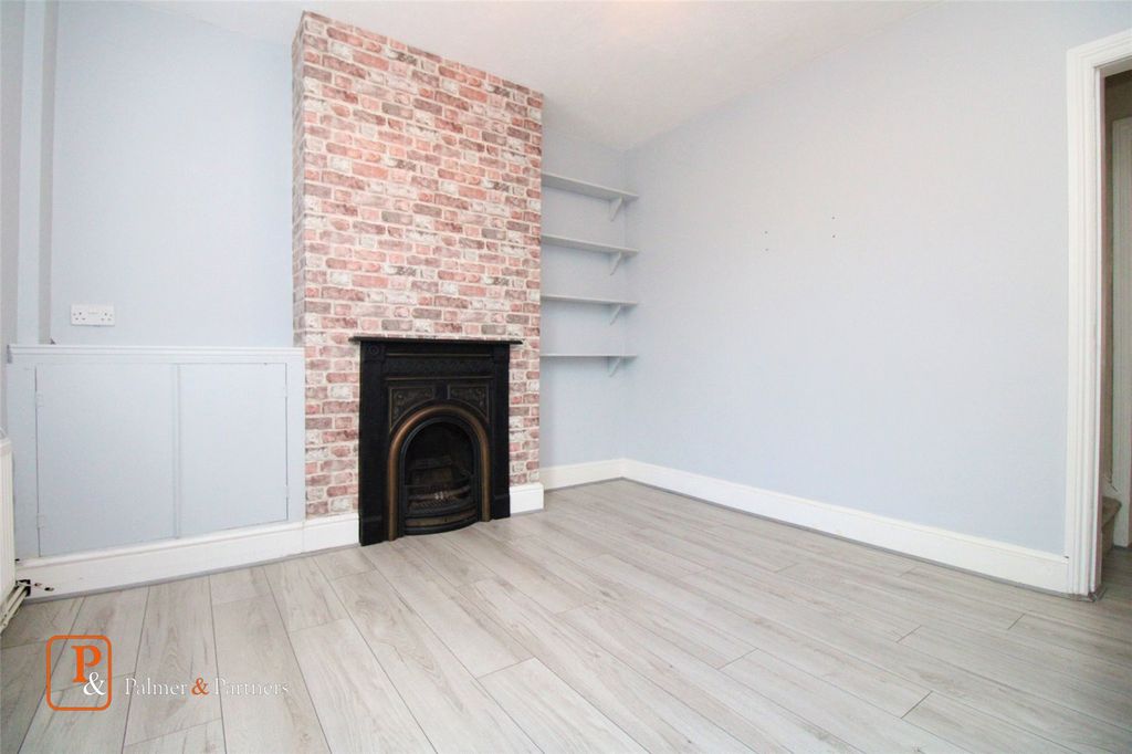 Property photo 2 of 9 Picture No. 06