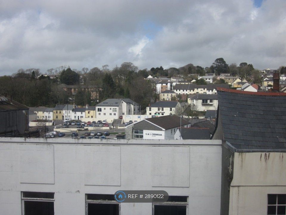 Property photo 2 of 11