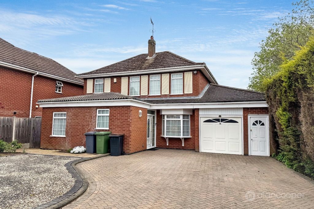 Property photo 1 of 18 5031780