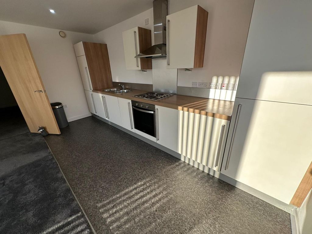 Property photo 2 of 9 Picture No. 26