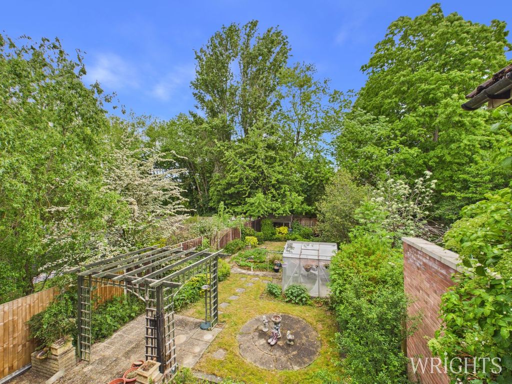 Property photo 2 of 19