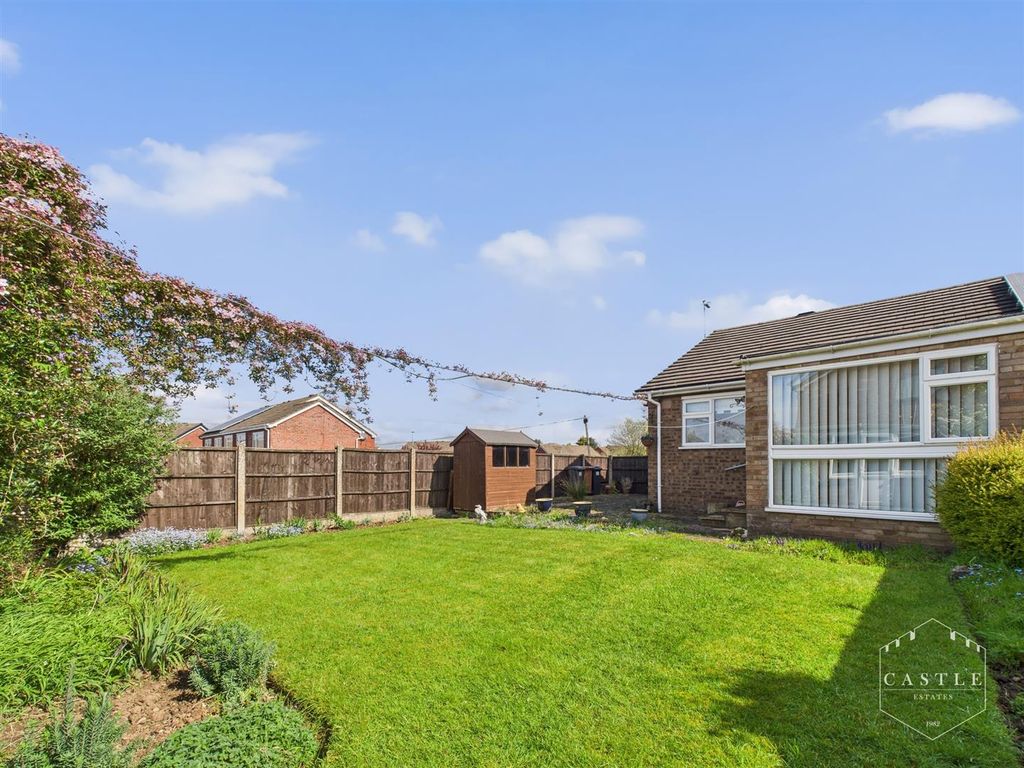 Property photo 3 of 12 Outside