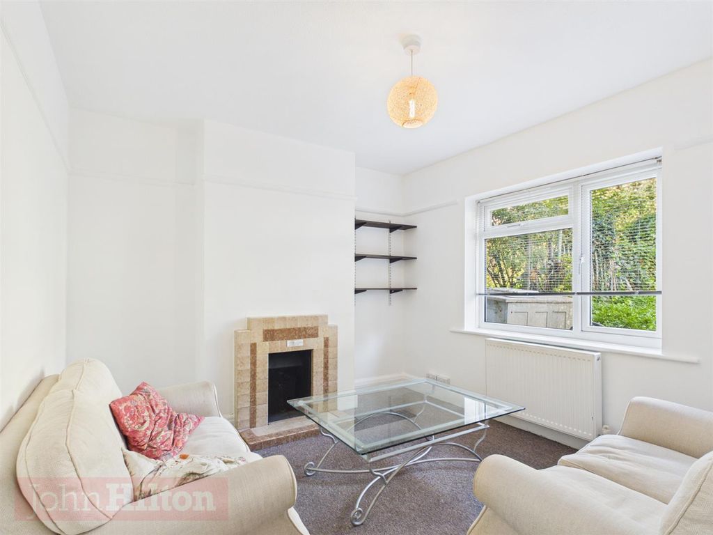 Property photo 2 of 10 Cam03907G0-Pr0315-Still002.Jpg
