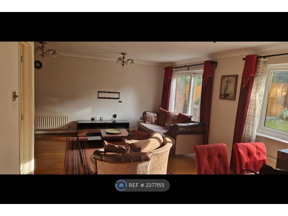 Property photo 3 of 9