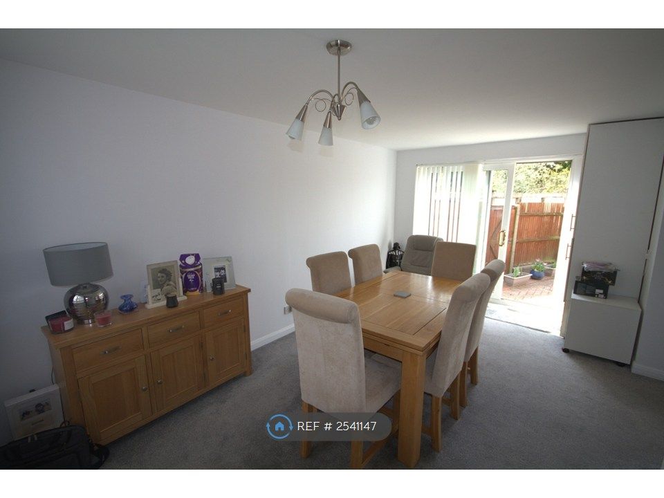 Property photo 3 of 16 Dining Room