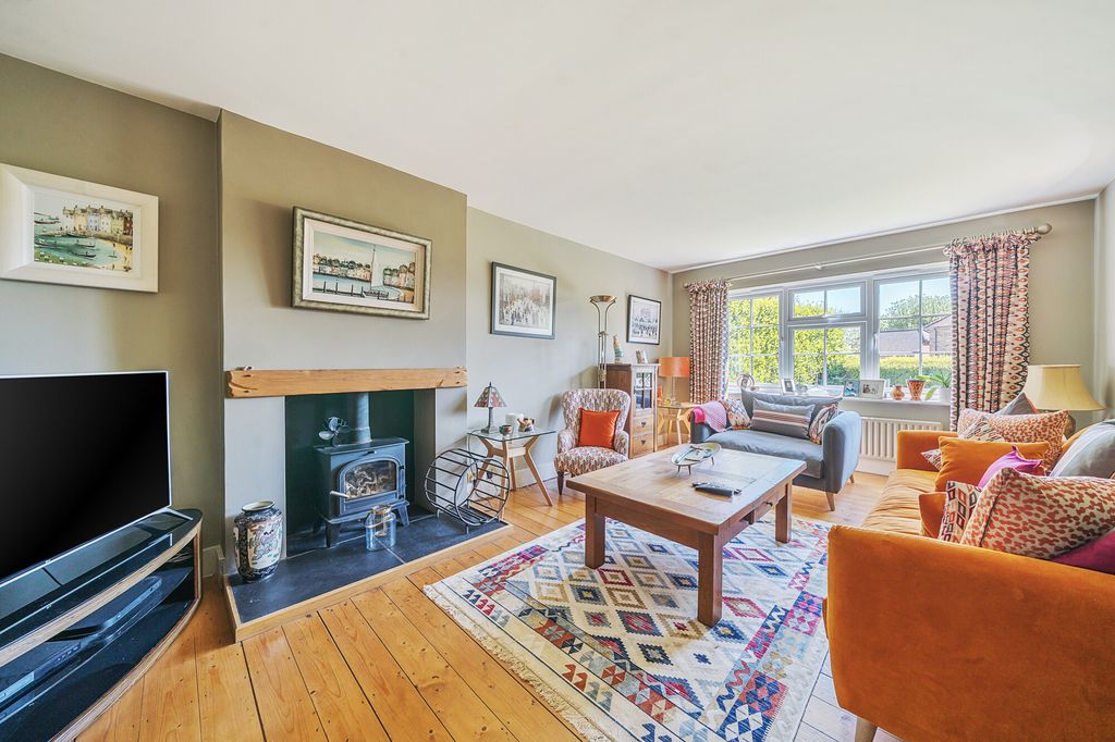 Property photo 2 of 13