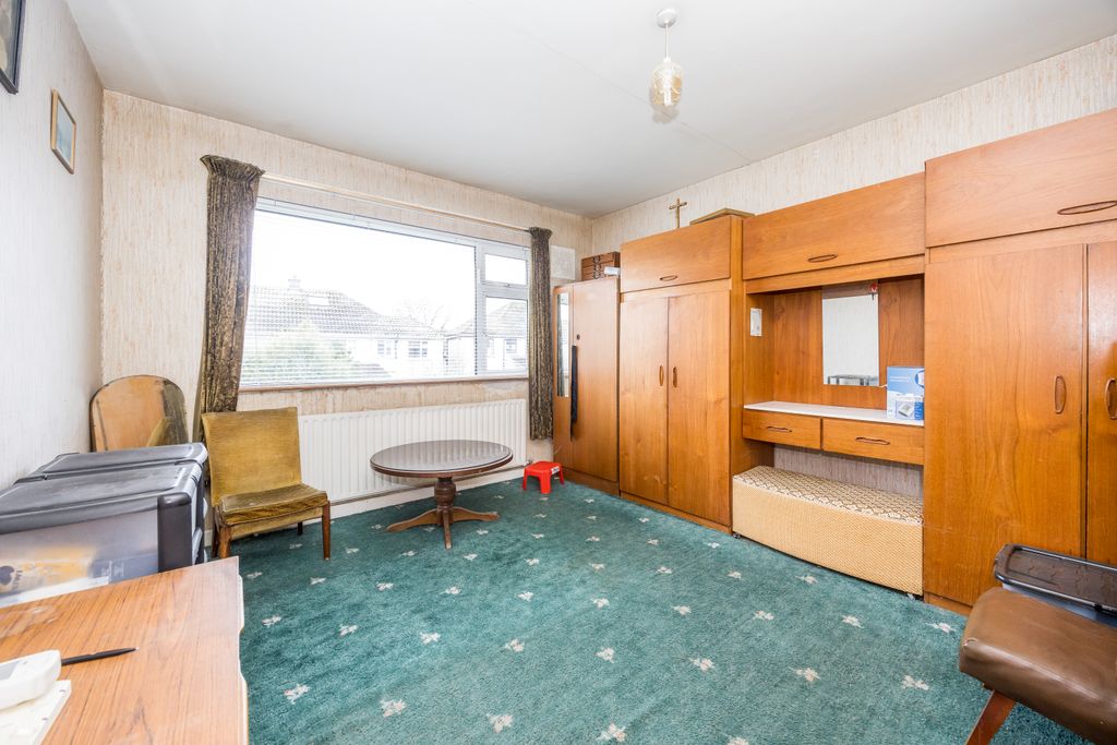 Property photo 3 of 13