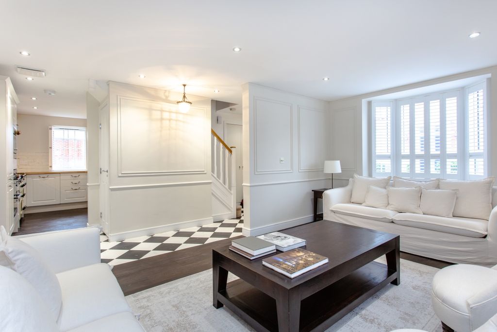 Property photo 3 of 16 Image