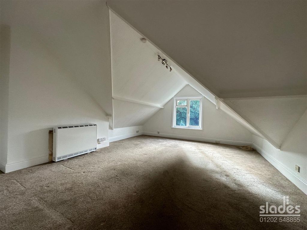 Property photo 3 of 6 Flat 7 Hobart Court (1).Jpg