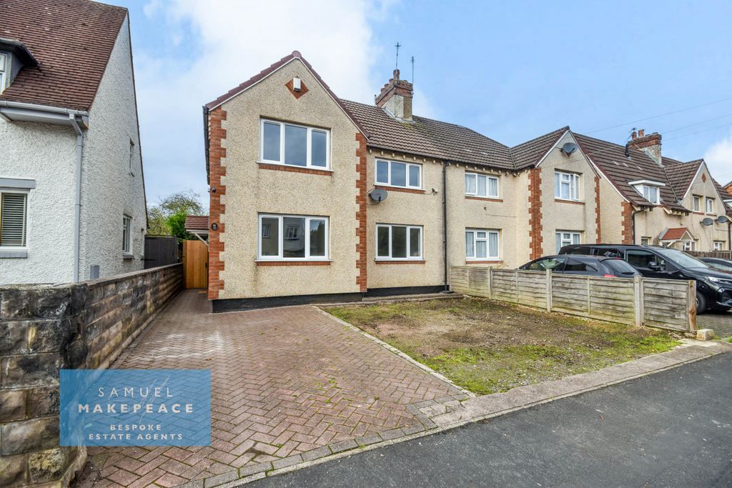 Property photo 1 of 30 Fully Renovated Bedroom Semi Detached Property
