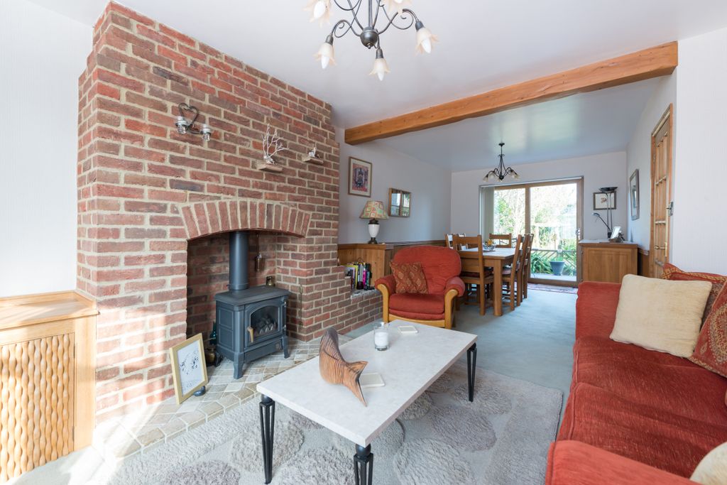 Property photo 3 of 21 Sitting Room