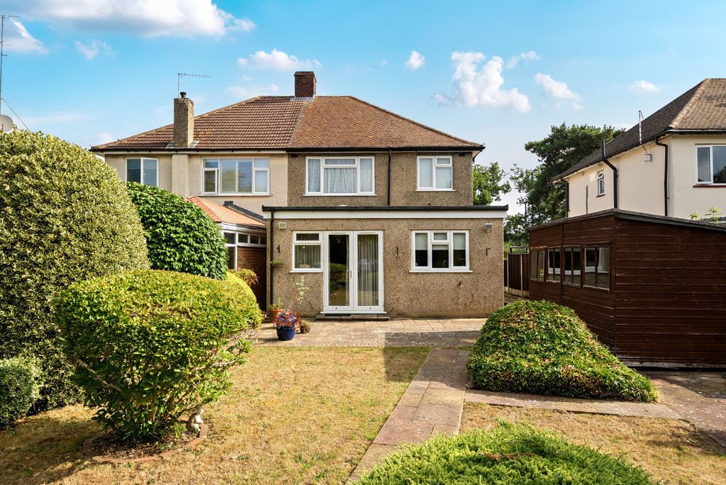 Property photo 1 of 14 1327763-14-688222...