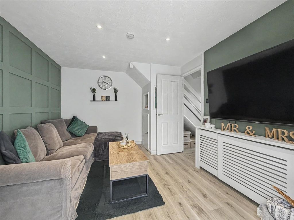 Property photo 2 of 12 Tempimagei7Lsl9.Png