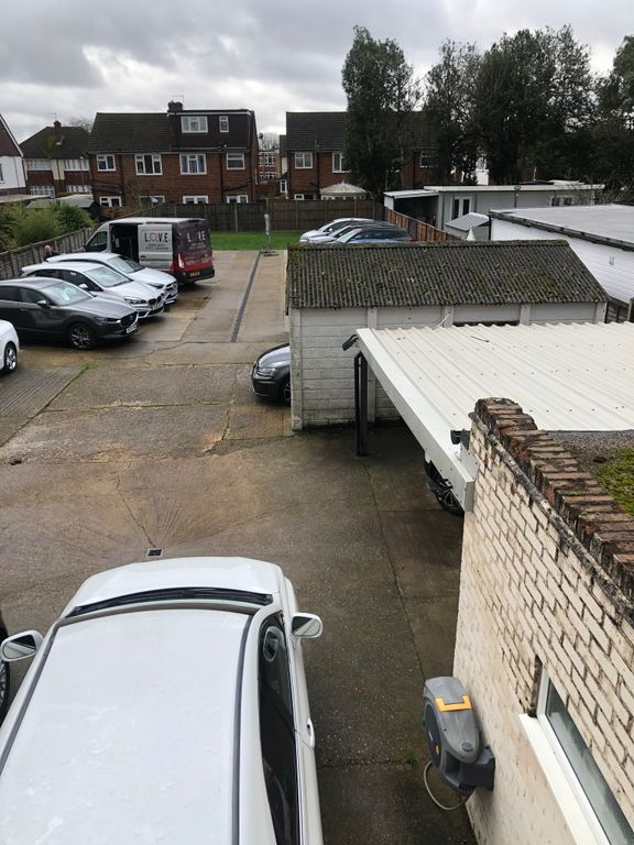 Property photo 3 of 4