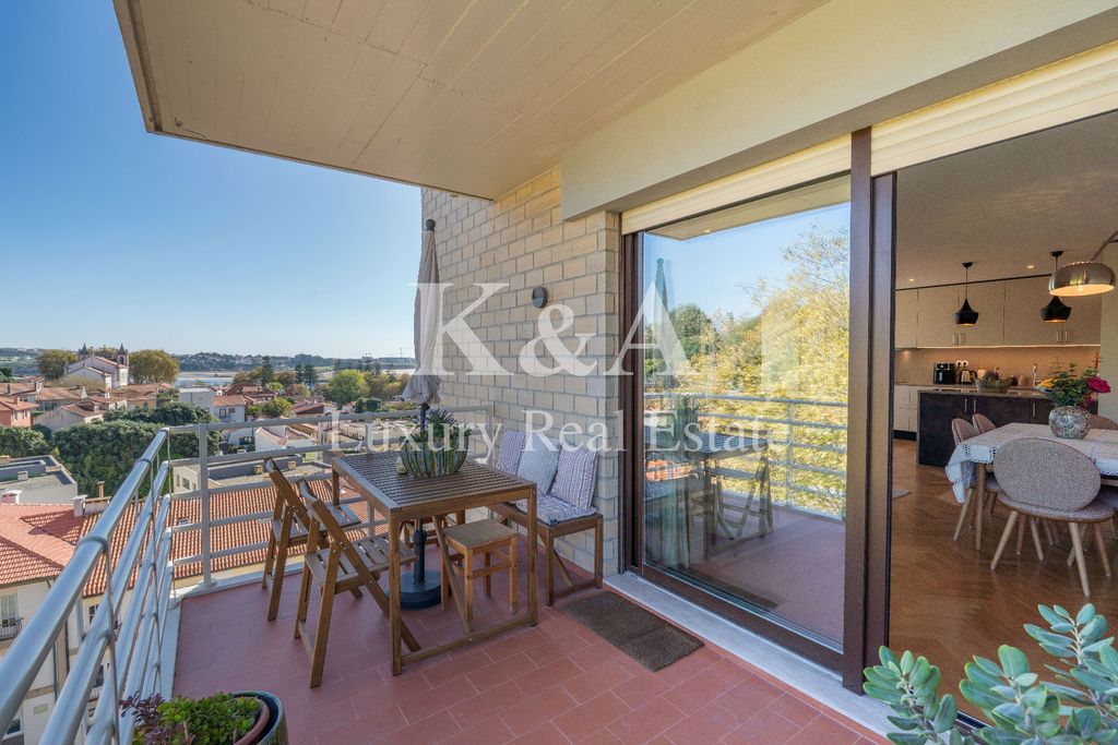 Property photo 3 of 32