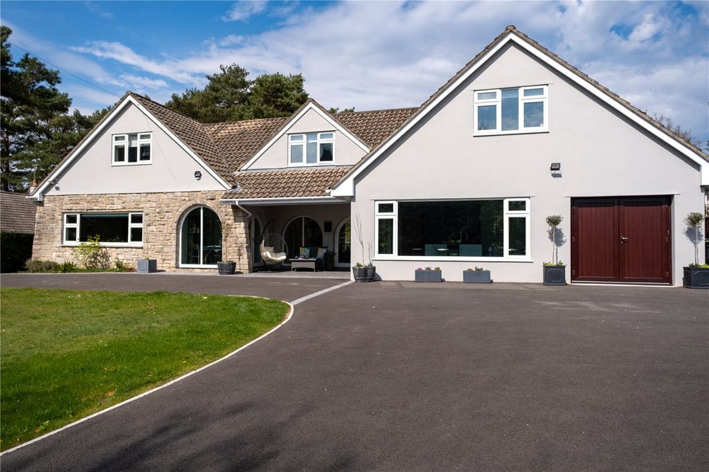 Property photo 1 of 16 Picture No. 03