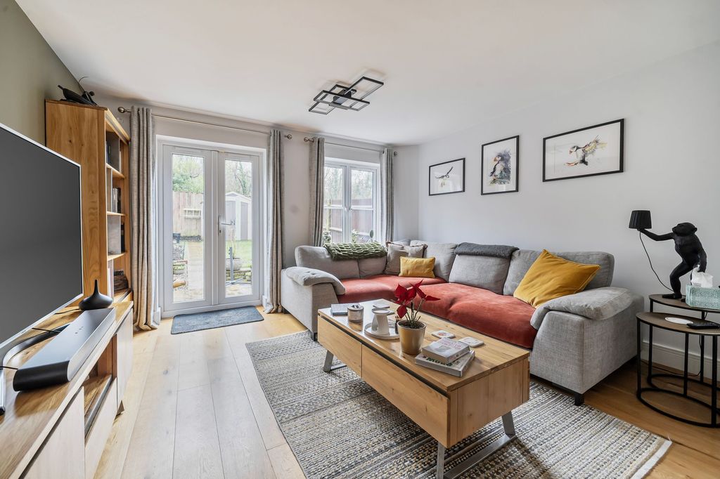 Property photo 3 of 17