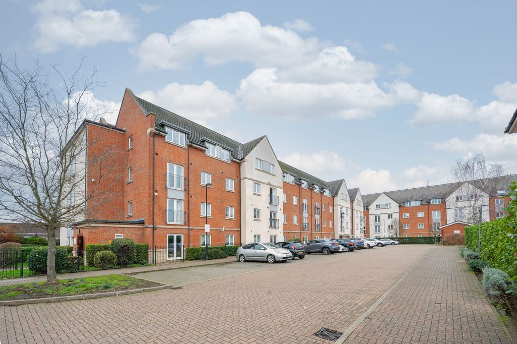 Property photo 2 of 7