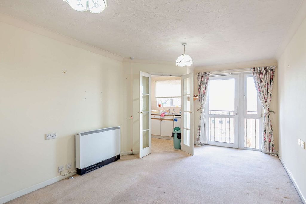 Property photo 3 of 20