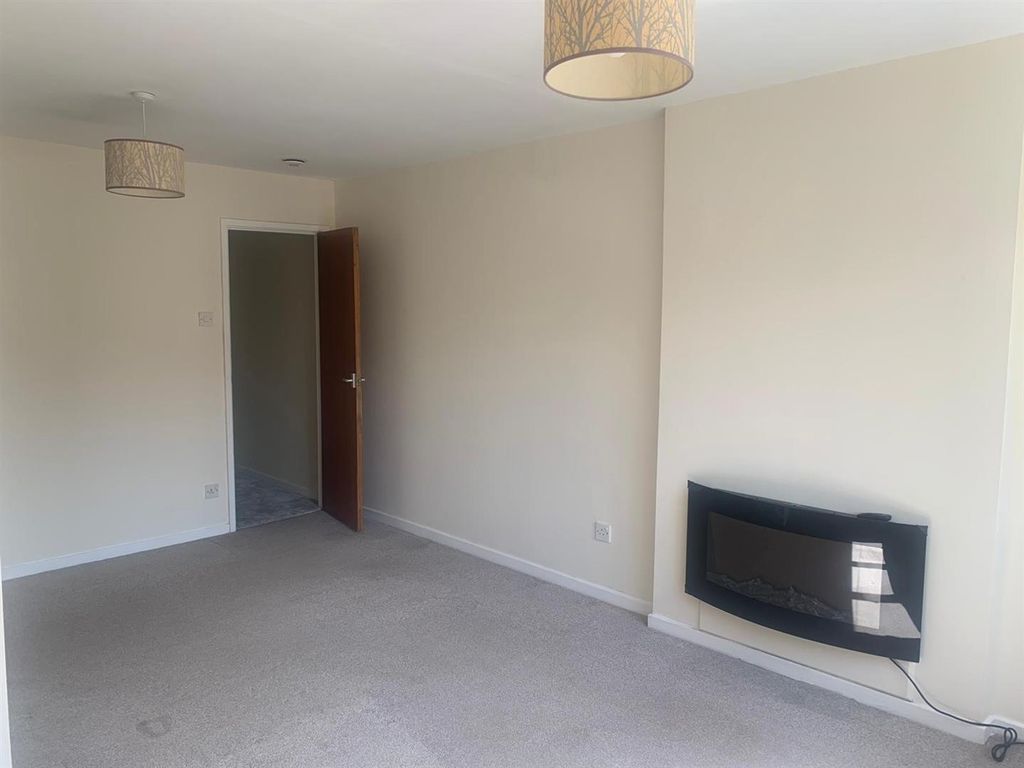 Property photo 3 of 9 Open Plan Living / Dining Space: